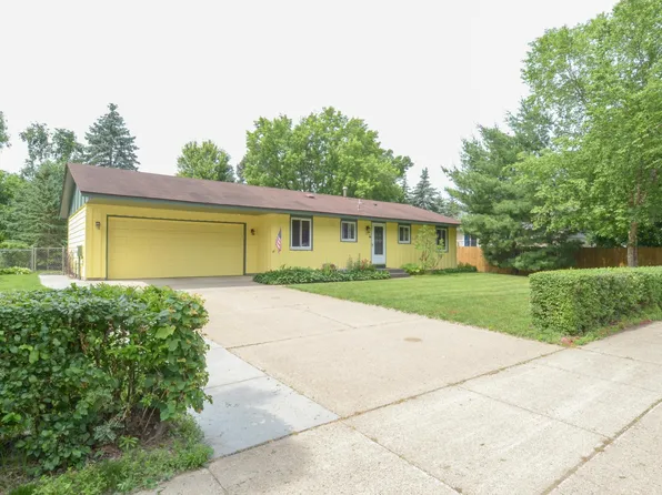 2120 105th Ave NW, Coon Rapids, MN 55433