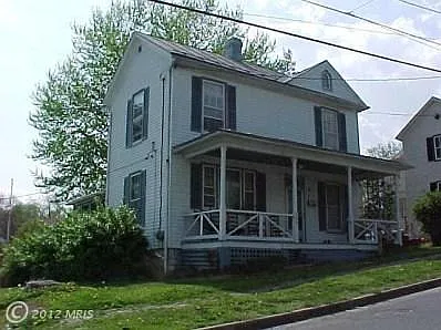 343 W Spring St photo 1