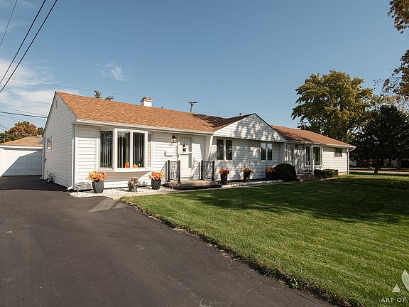 2nd image of 4402 W 87th Pl