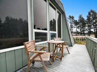 912 Surf St, Westport, WA 98595