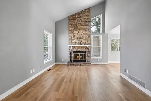 3 bed, 3.5 bath, 2125 sqft, $3,400 — Photo 3