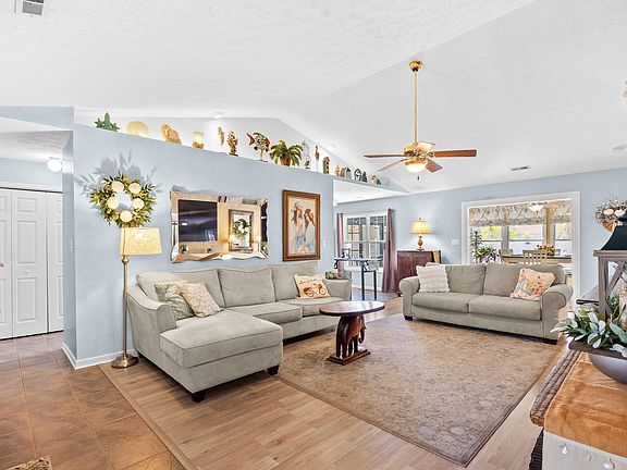 4th image of 3006 Sabal Ct.