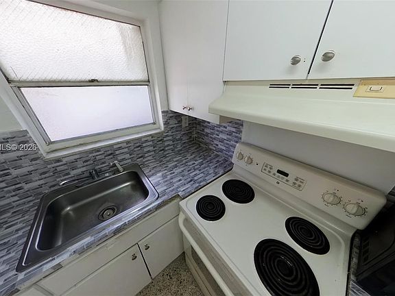 3rd image of 2712 W 10th Ave #5