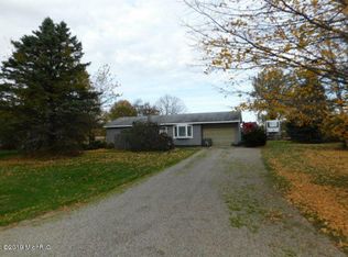 156 W Miller Lake Rd, Coldwater, MI 49036