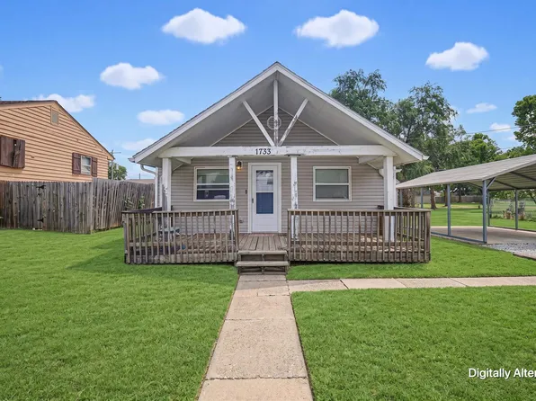 1733 N Adams St, Junction City, KS 66441