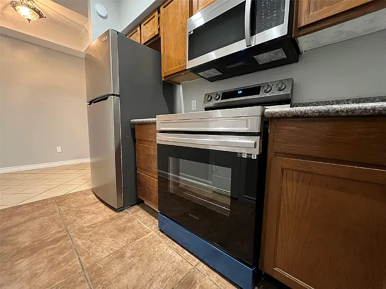 8055 Cambridge St #35 — Photo 5