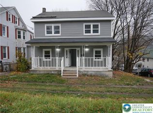 903 W Spruce St, Coal Township, PA
