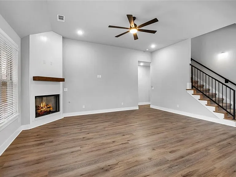 3306 Rosemont Ave — Photo 12