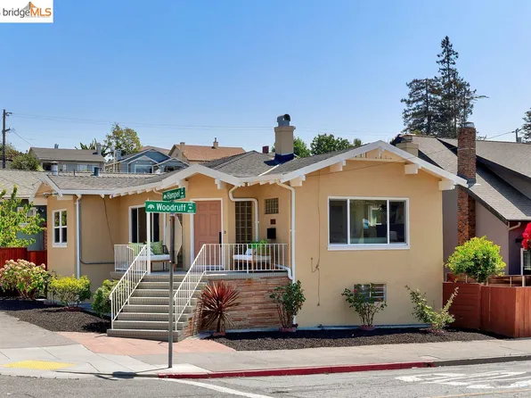 1451 Hampel St, Oakland, CA 94602