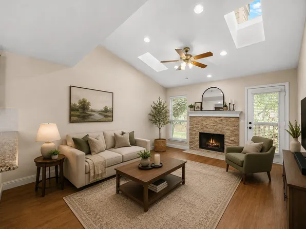 5616 Preston Oaks Rd APT 110, Dallas, TX 75254
