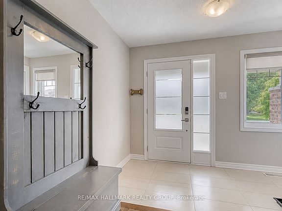 4th image of 6335 Renaud Rd