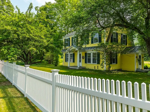 100 Pomfret Road, Woodstock, VT 05091