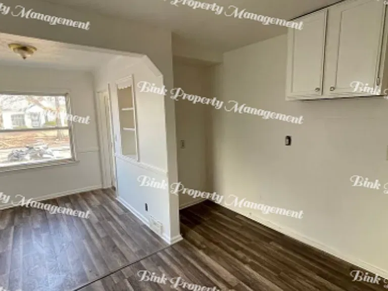 20277 Ferguson St — Photo 6