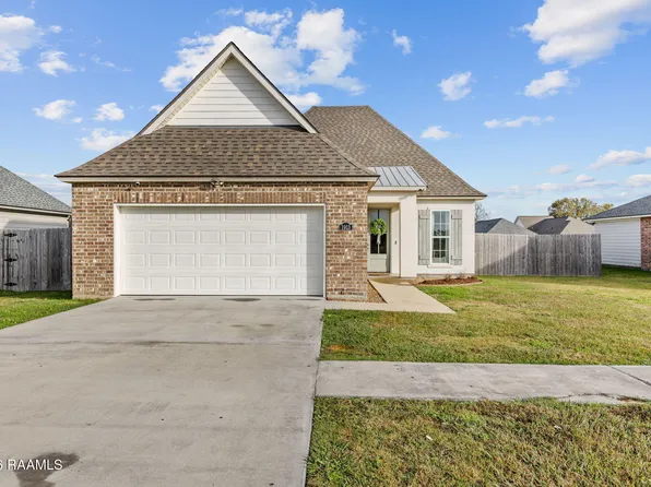 1913 E Jane St, Abbeville, LA 70510