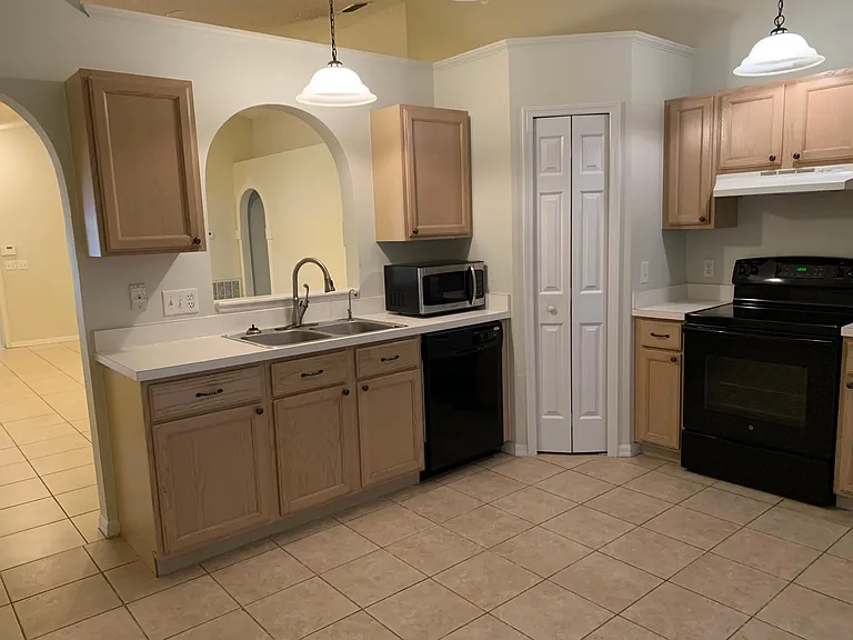 111 Pamala Ct — Photo 4