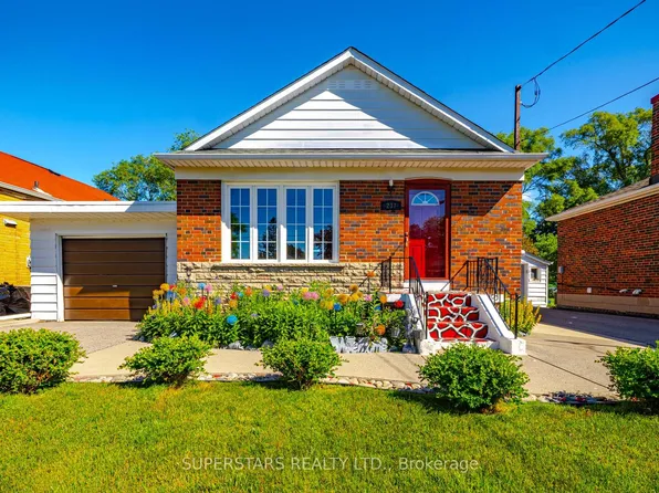 237 Ellington Dr, Toronto, ON M1R 3Y2