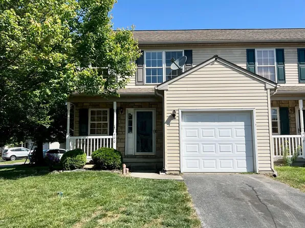 400 Elmshire Dr, Lancaster, PA 17603
