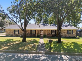 821 Pam Dr, Tyler, TX 75703