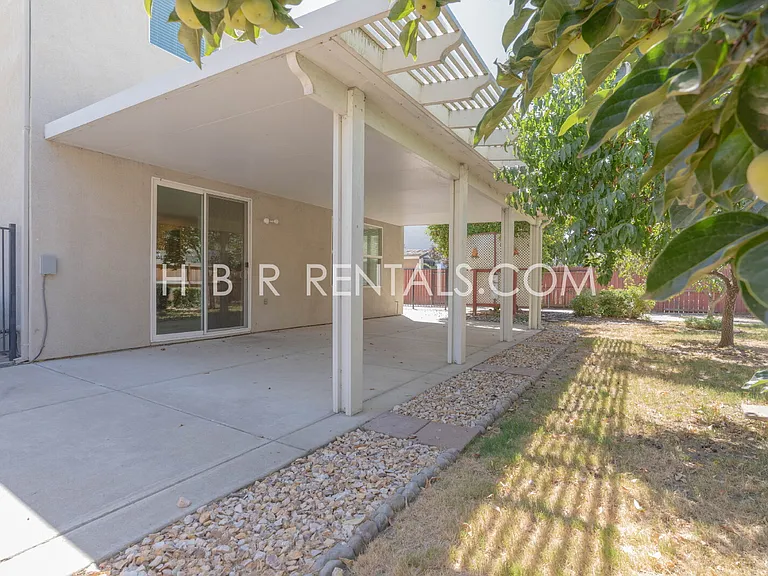 1825 Saint Moritz Ct — Photo 38