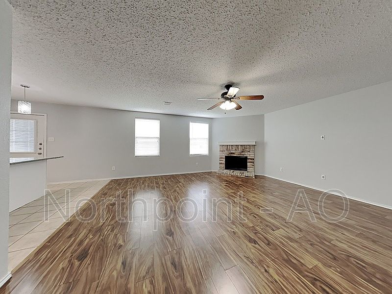 3552 Quannah Dr, Grand Prairie, TX 75052 | Zillow