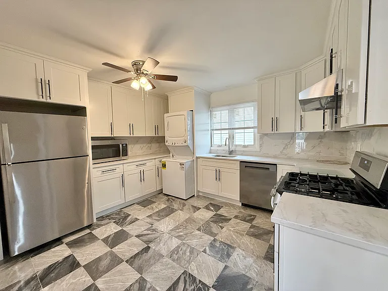 133 Hopkins Ave #2 — Photo 3