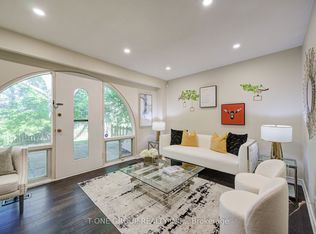 6 Esterbrooke Ave Unit 94, Toronto, ON M2J 2C2