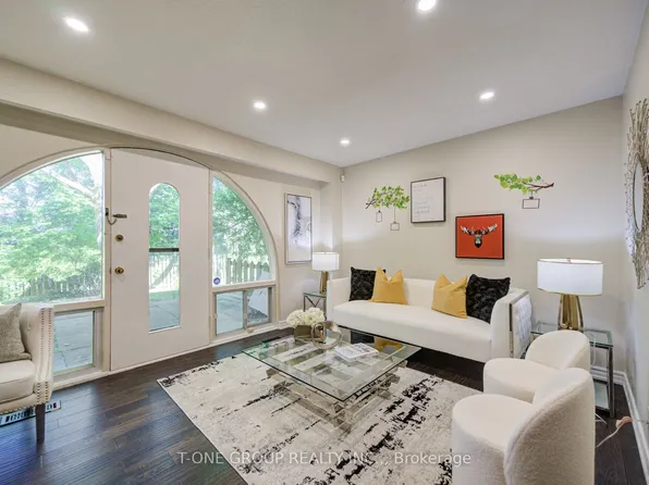 6 Esterbrooke Ave Unit 94, Toronto, ON M2J 2C2