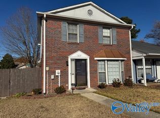 1837 W Brownstone Ct SW, Decatur, AL 35603