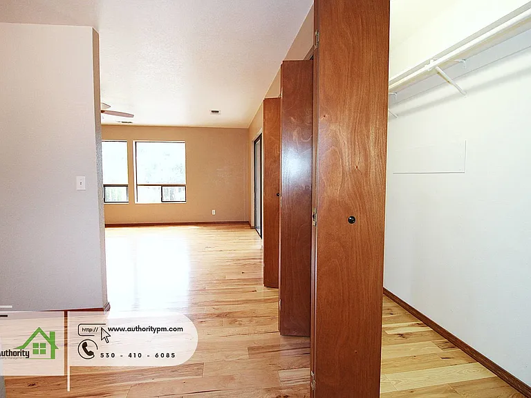 3345 Golden Heights Dr — Photo 17
