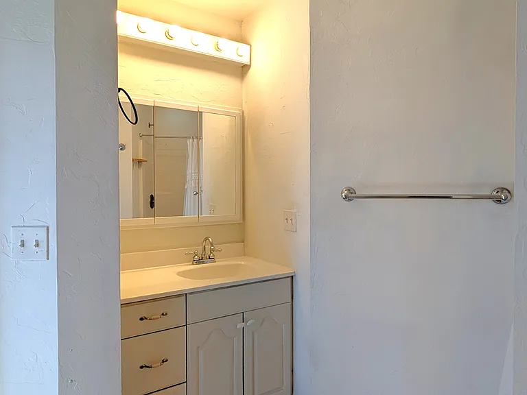 1514 N Elaine Way — Photo 22