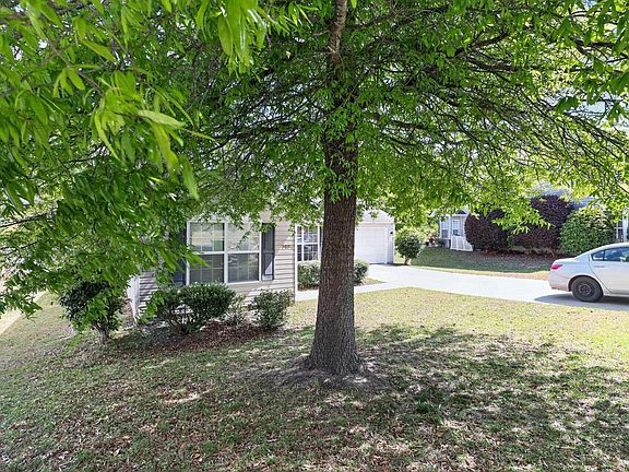 3rd image of 207 Cogburn Rd