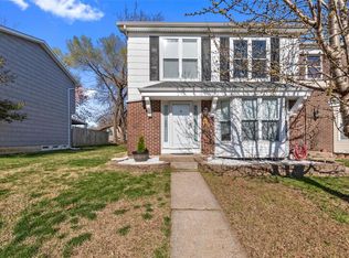 5 Coach Ct, Saint Peters, MO 63376