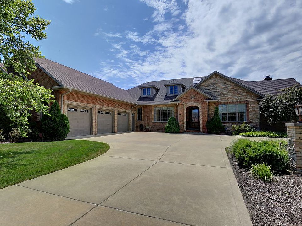 1st image of 2701 River Birch Ln