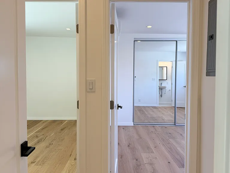 515 Pier Ave #3 — Photo 11