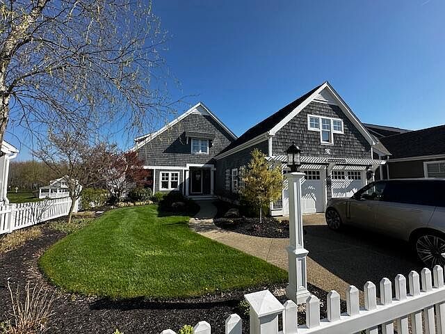 1st image of 14890 Shoreline Dr W