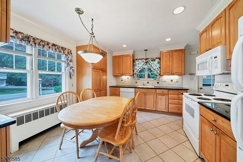 190 Park Ave, Randolph, NJ 07869 Zillow