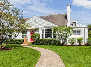 801 Rolling Pass, Glenview, IL 60025