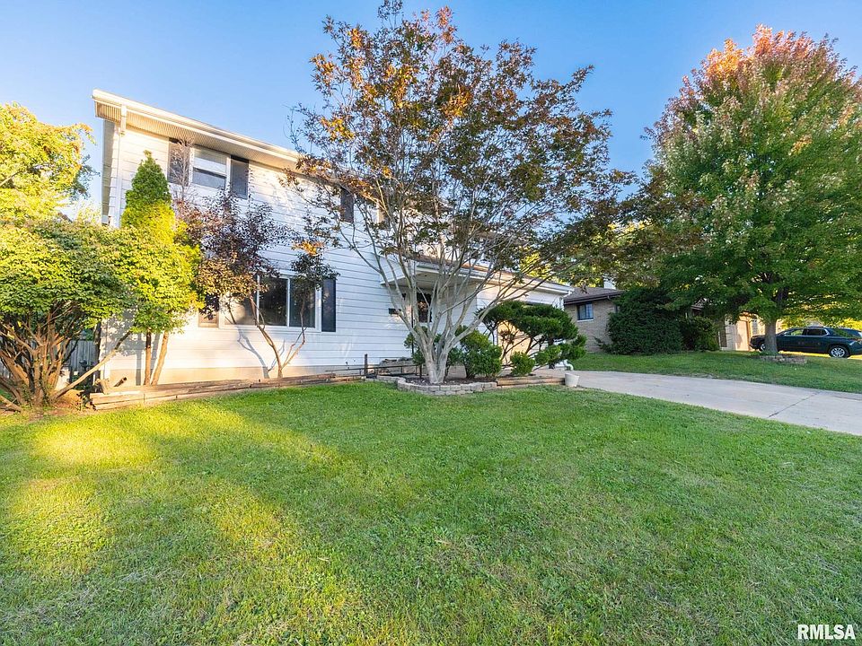 1st image of 304 Parkway Ln