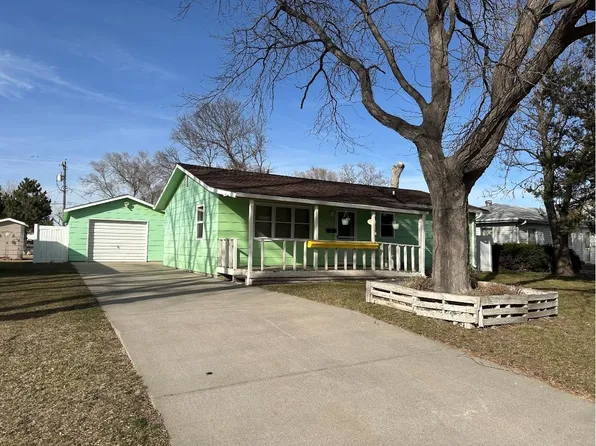 711 E 5th St, Lexington, NE 68850