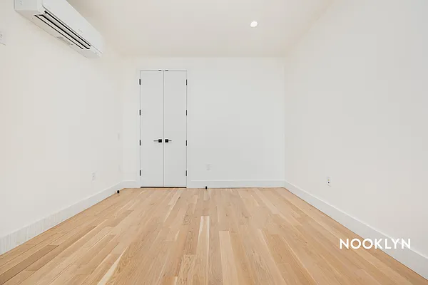 Rented by Nooklyn NYC LLC | media 38