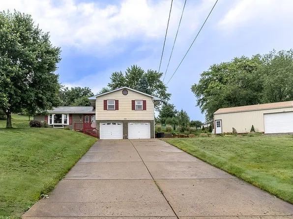 110 Charles St, Beaver Falls, PA 15010