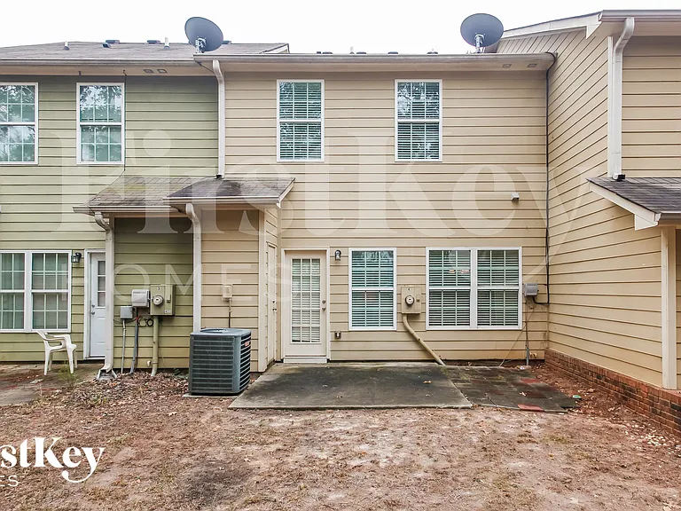 10140 Benton Woods Dr #A — Photo 17
