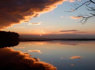 47 Island View Ln, Bowdoinham, ME 04008