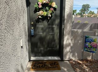 1071 W SANDY BANKS Drive, Gilbert, AZ 85233