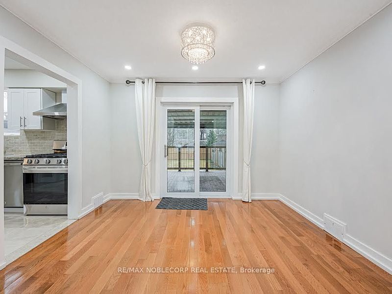 Toronto House for rent - 3 Bedrooms — photo 23