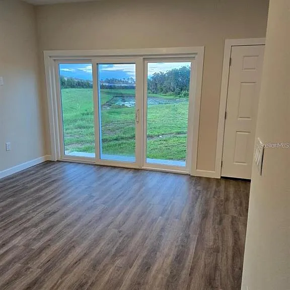1019 Oak Bluff Dr — Photo 4