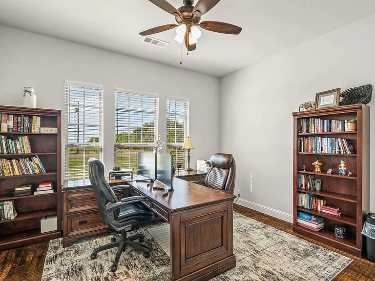 8701 County Road 502 — Photo 15