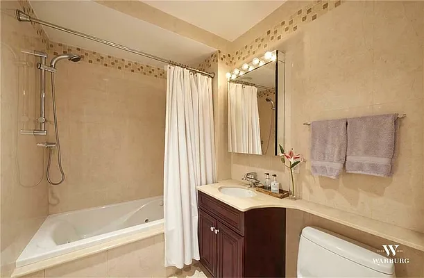 Rented by Warburg | media 23