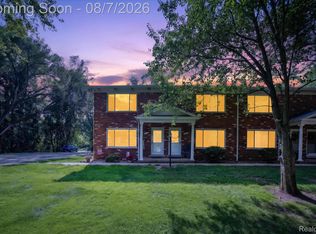 5116 Kintyre Ln, Brighton, MI 48116