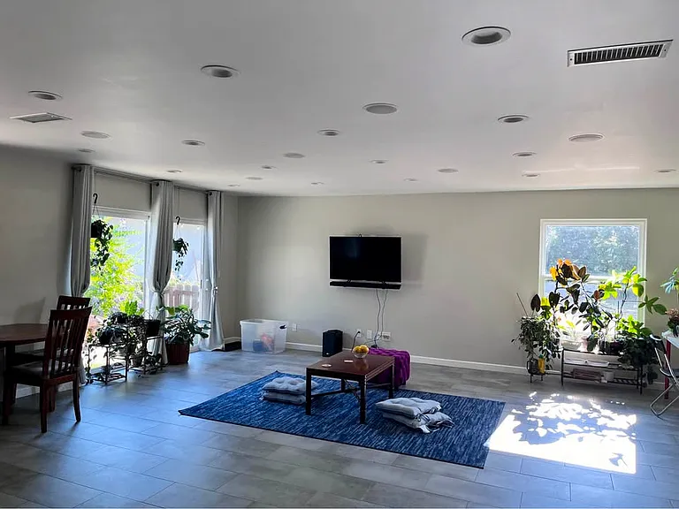 694 S Wheeler Pl — Photo 8